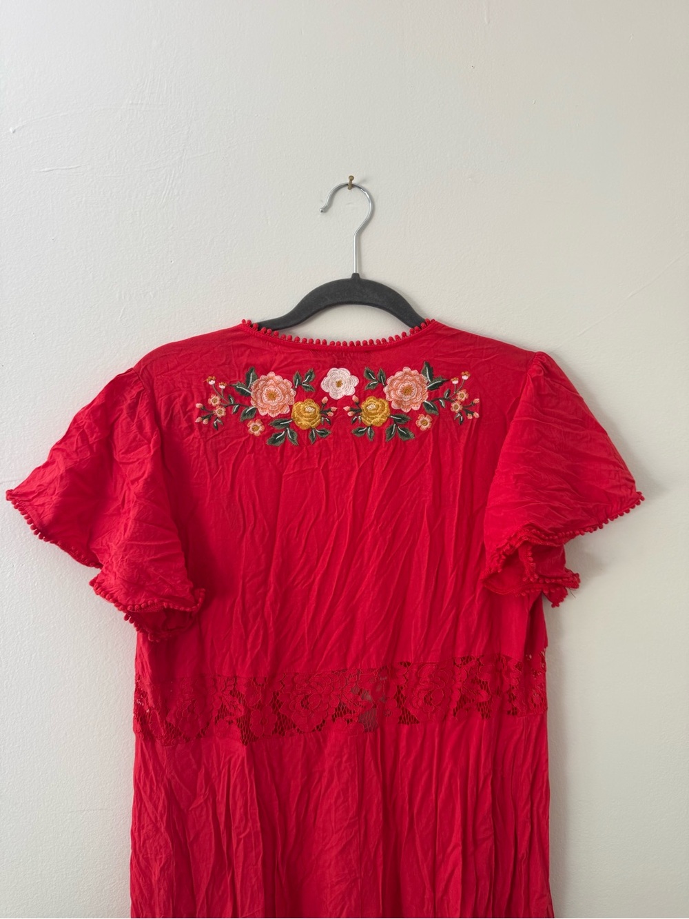 Floral Embroidered Red Maxi Duster Summer Kimono w/ Tie Front Size Lg Forever 21 - Picture 9 of 12